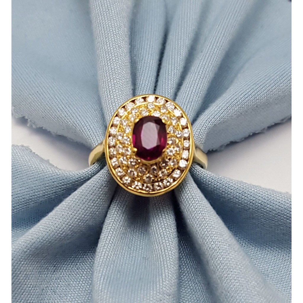 Elegant 18k Karat Solid Yellow Gold Designer Oval Ruby  Diamond Ring Size 625
